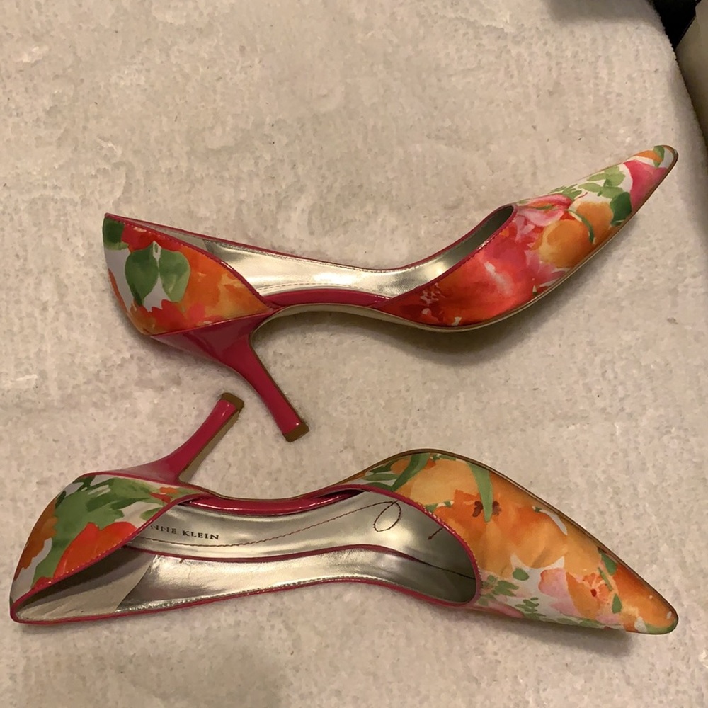 Heels - Picture 4 of 5